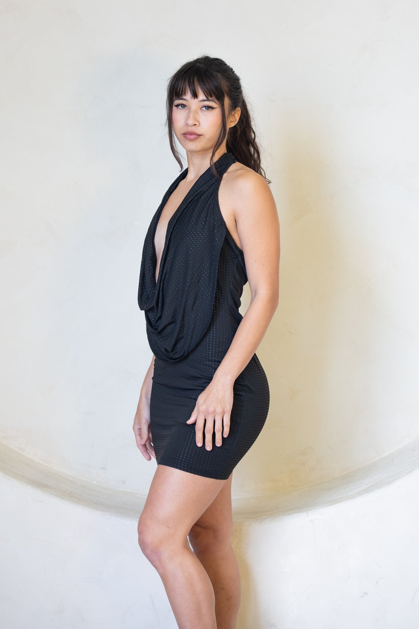 V-neck Strapless
