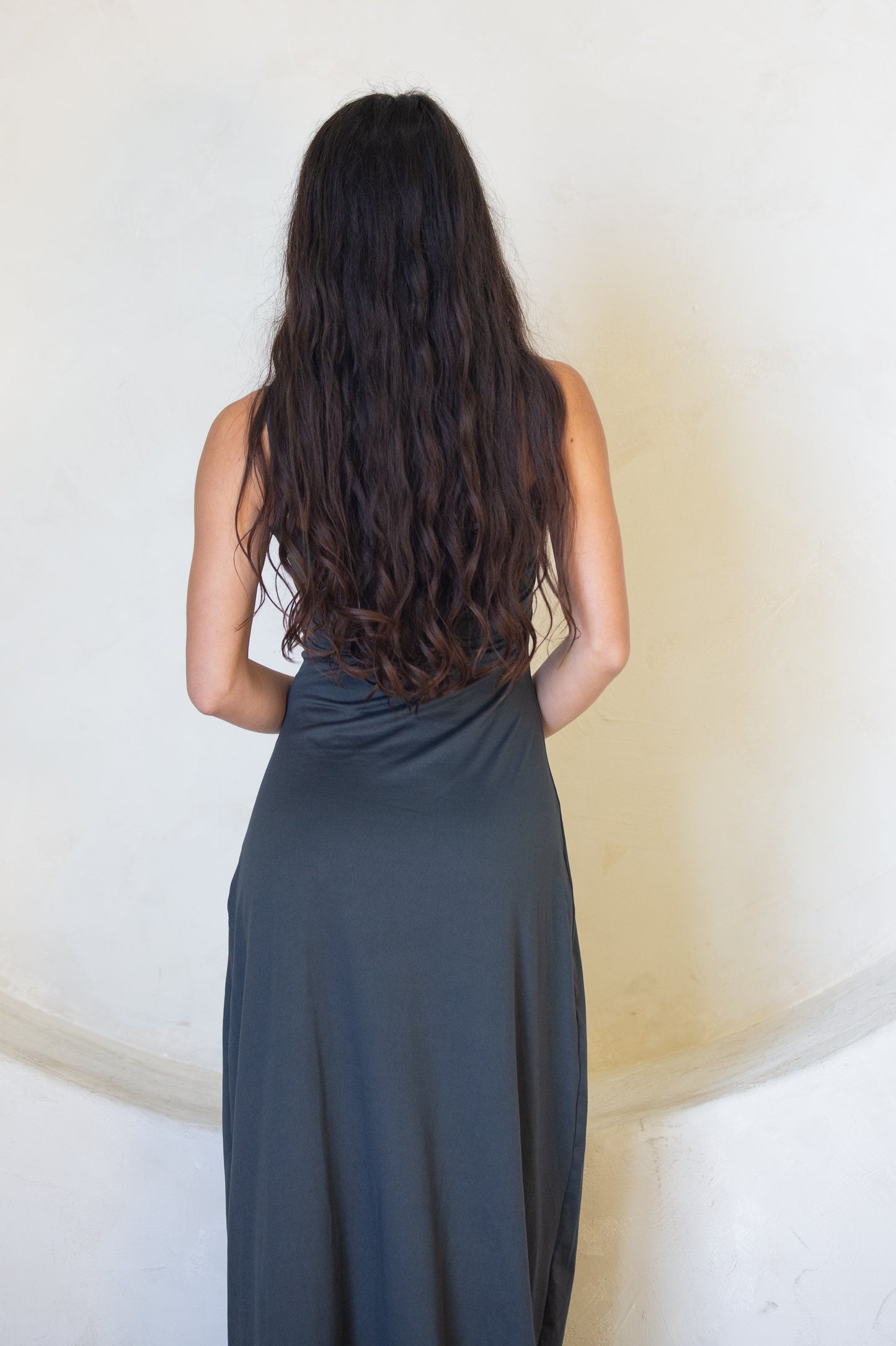 Backless long gray dress