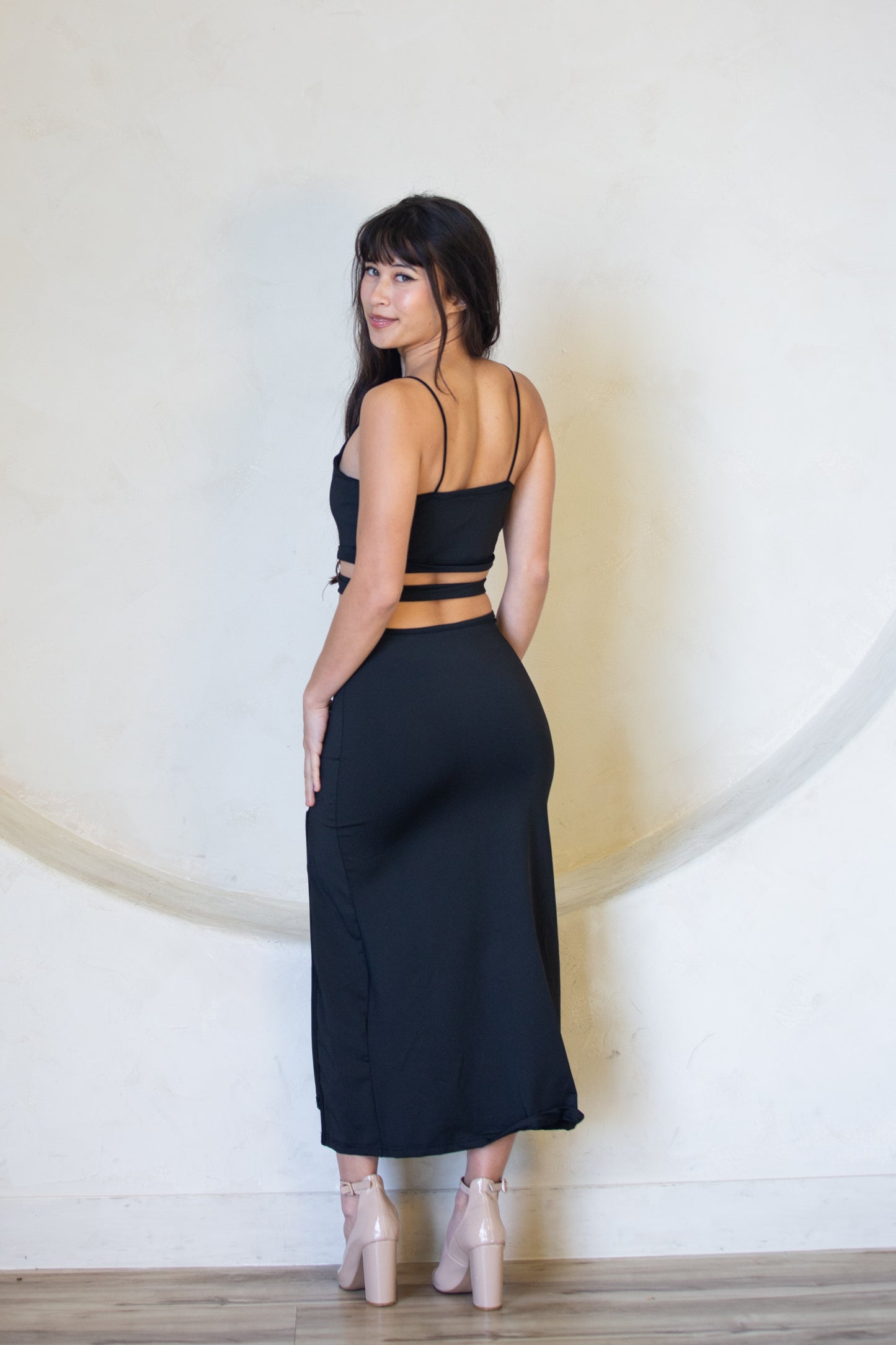 V Neck Cut Out Long Side