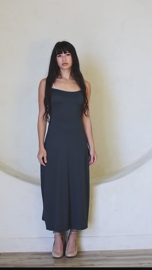 Backless long gray dress